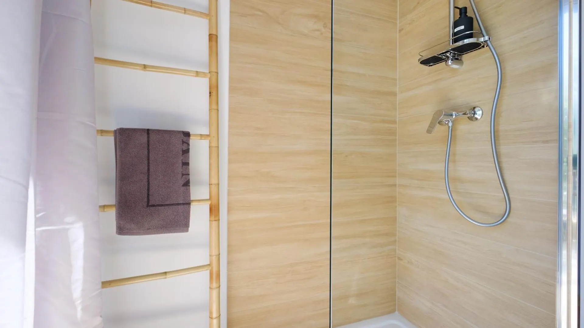 La Grande Bleue, Magnifique T2 Climatise, Proche De La Mer Menton Apartamento